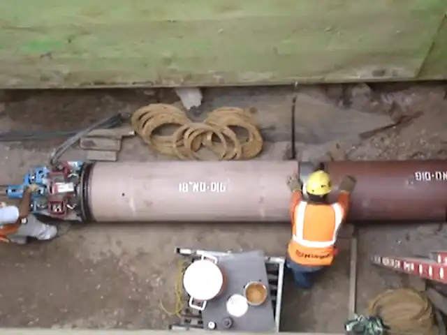 pipe bursting with vitrified clay jacking pipe