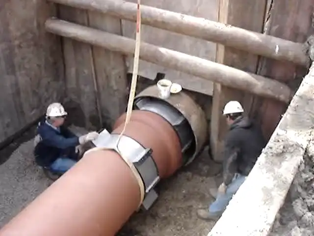 pushing bell and spigot through casing